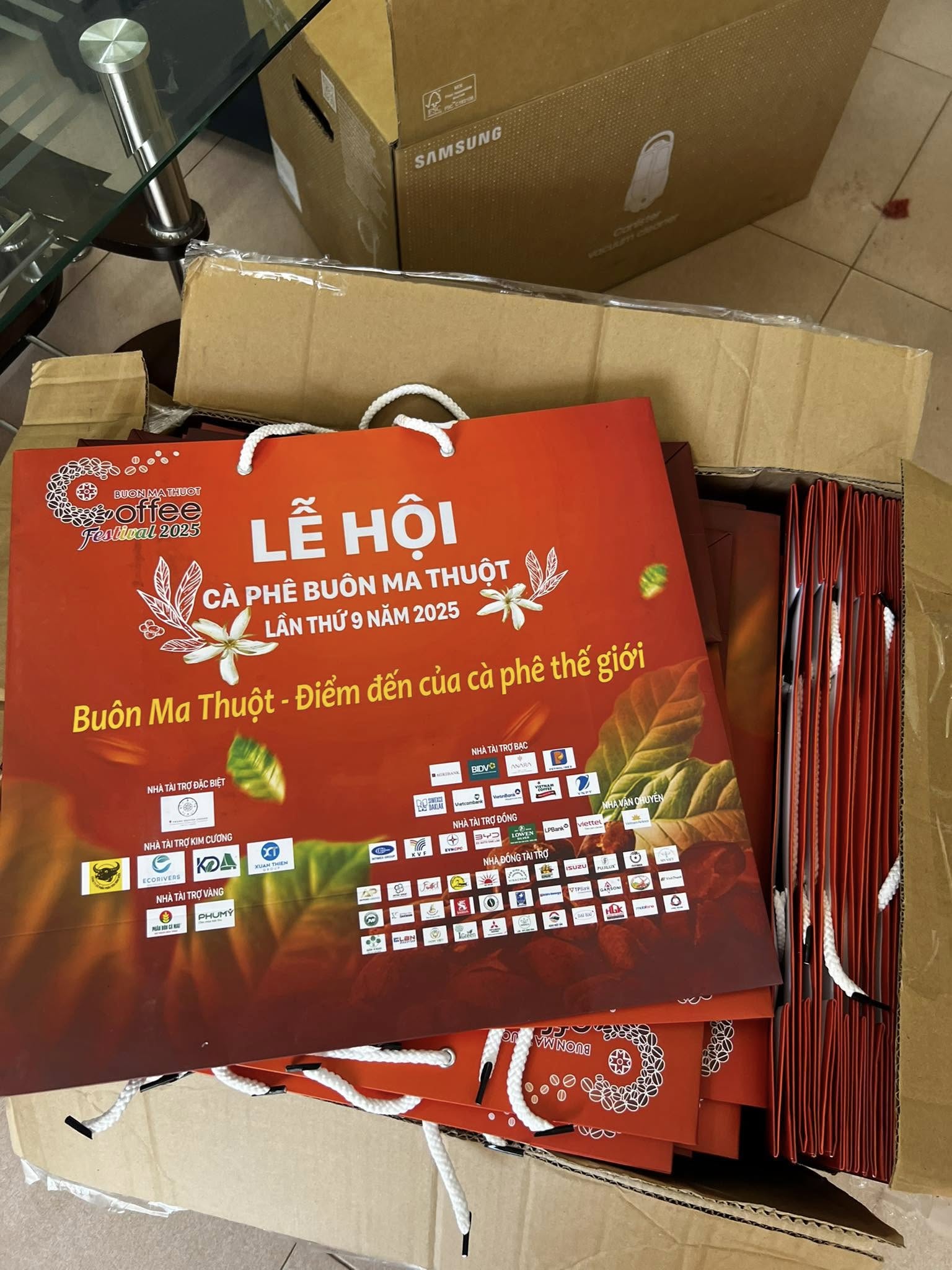 In túi giấy