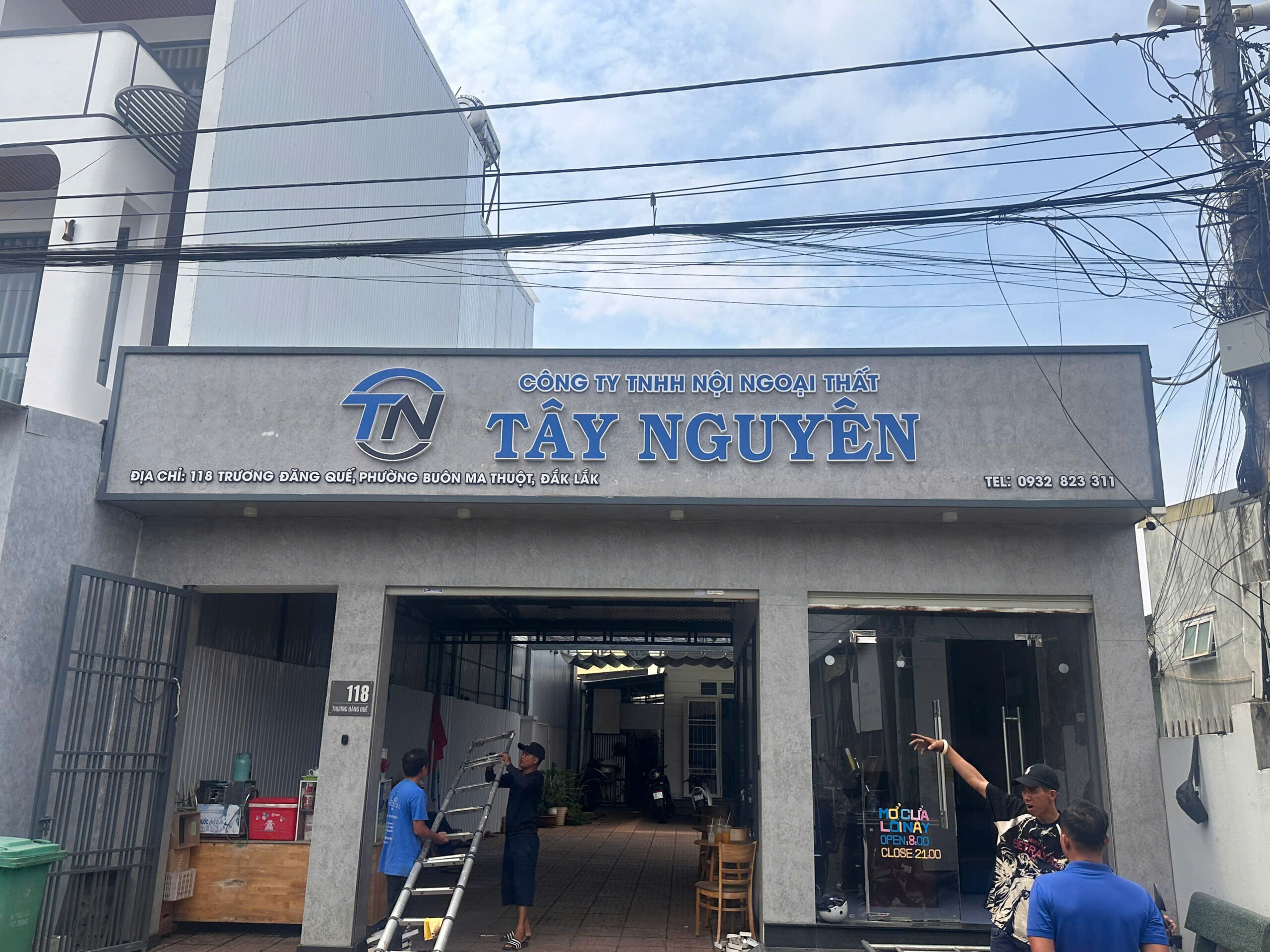 bảng hiệu Alu