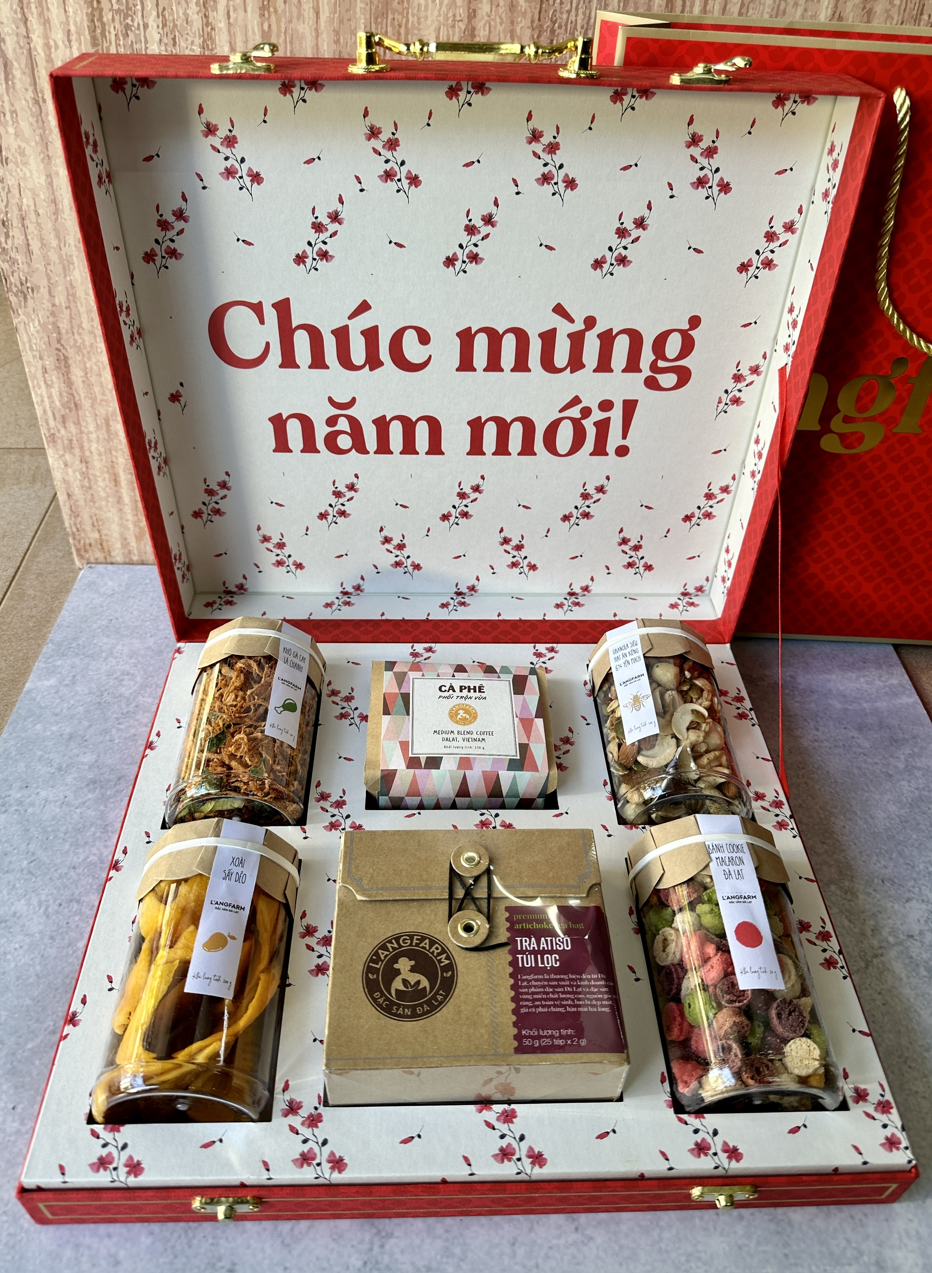 in hộp quà tặng BMT Đắk Lắk